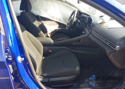 2024 Hyundai Elantra Sel z USA, uszkodzony, nr VIN KMHLM4DGXRU786777